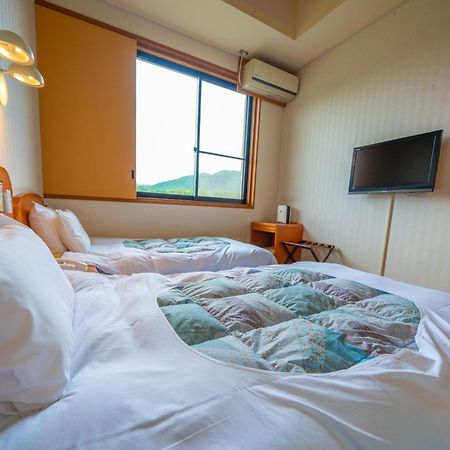 Yawaragi-No-Sato Yadoya Hotel Yufu Room photo